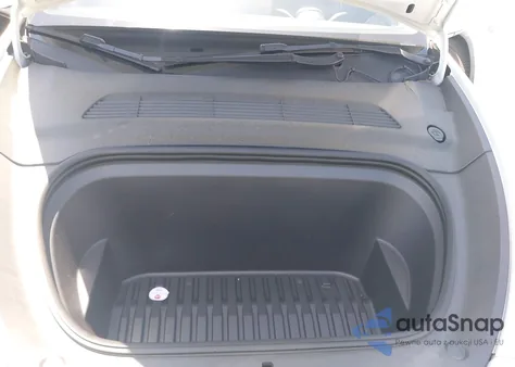 2022 Tesla Model Y Performance Dual Motor All-Wheel Drive from USA, damaged, VIN 7SAYGDEF2NF558690